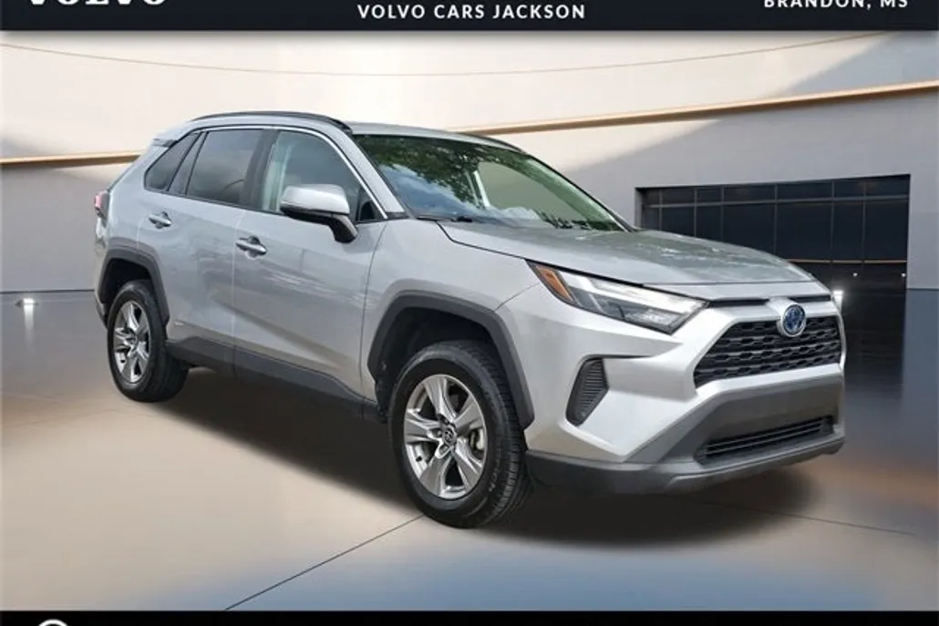 2022 Toyota RAV4 Hybrid XLE photo 1