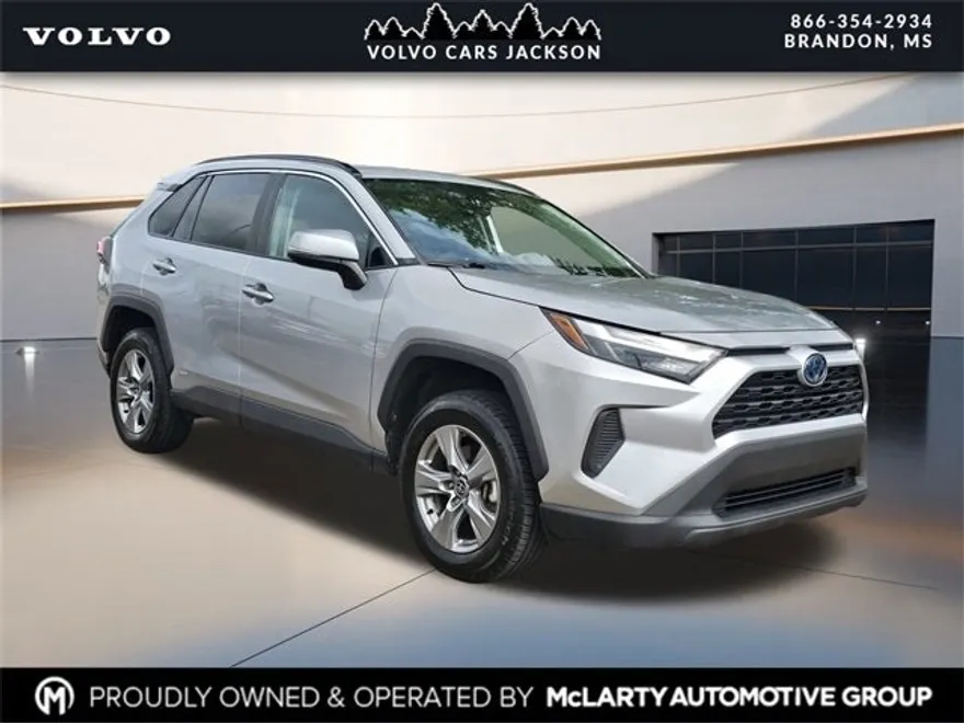 2022 Toyota RAV4 Hybrid XLE photo 1