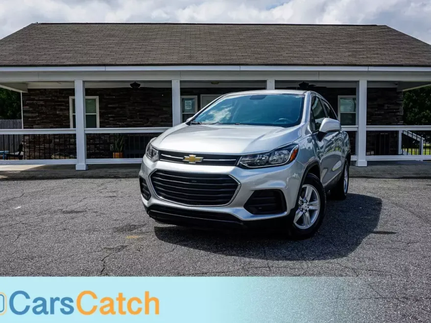 2020 Chevrolet Trax LS photo 1