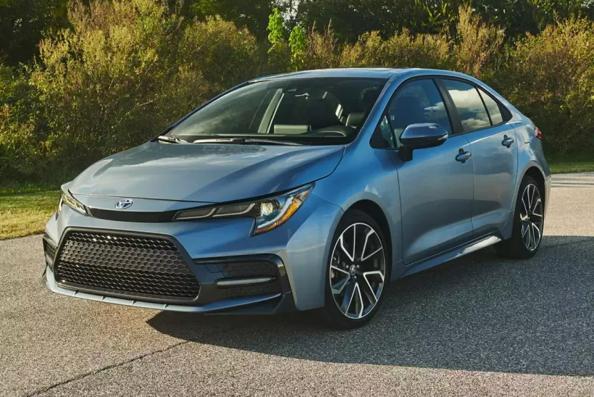 2021 Toyota Corolla LE photo 1