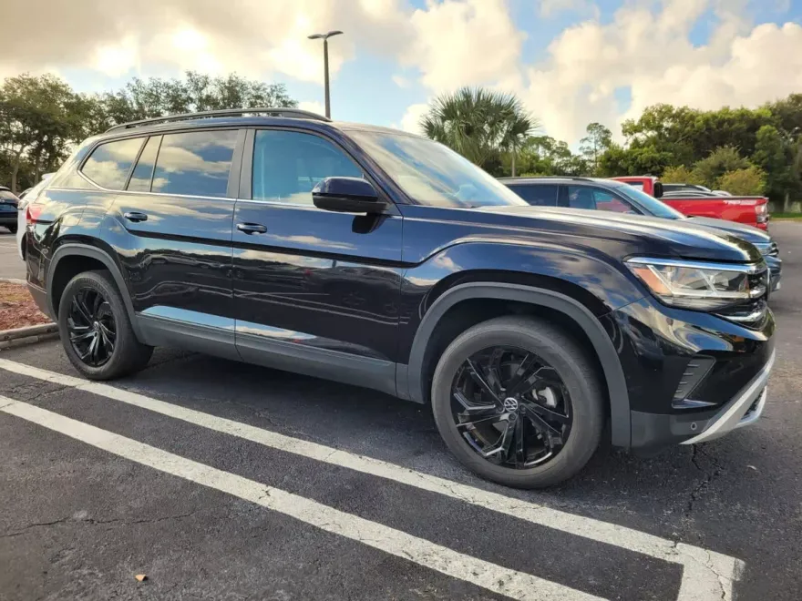 2022 Volkswagen Atlas V6 SE Technology photo 1