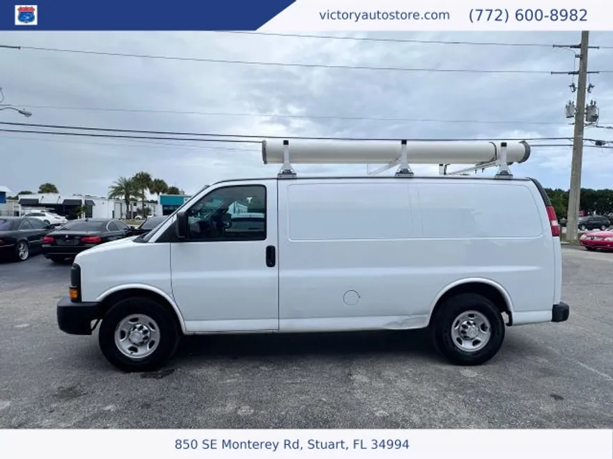 2016 Chevrolet Express 2500 Van photo 1