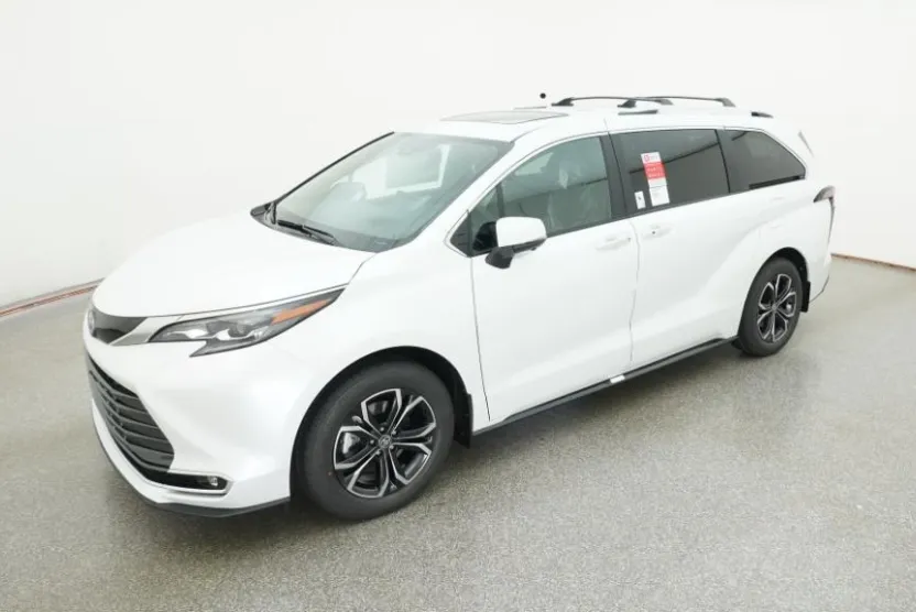 2025 Toyota Sienna Platinum photo 1