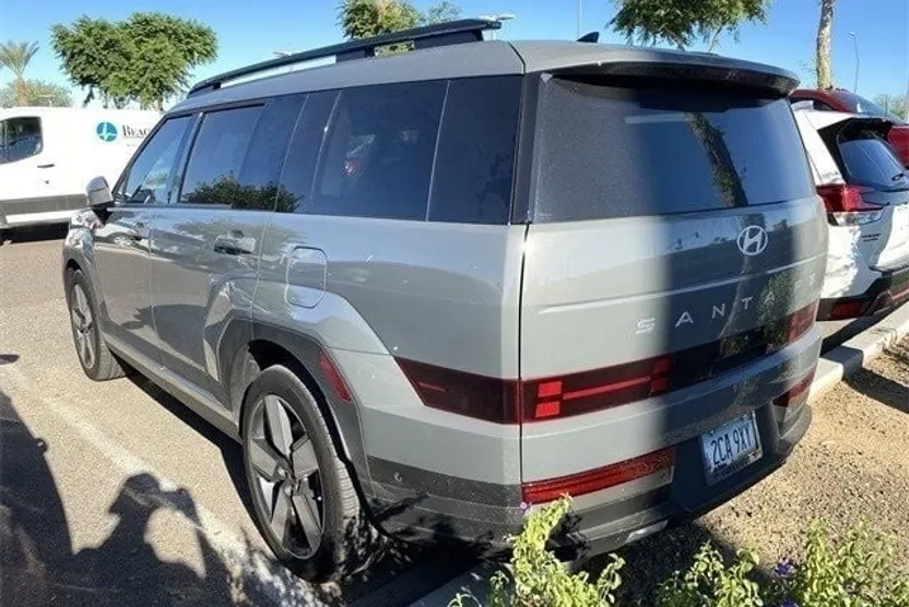 2025 Hyundai Santa Fe Limited photo 1