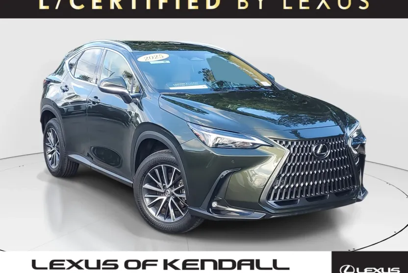 2025 Lexus NX 250 Premium photo 1