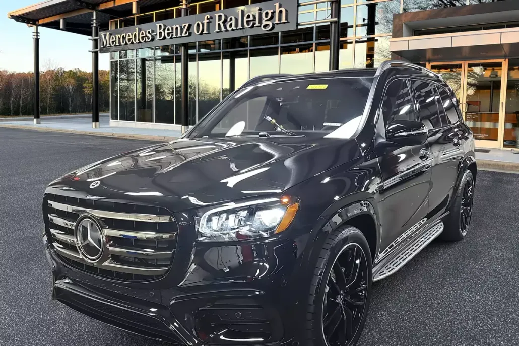 2025 Mercedes Benz GLS 580 4MATIC photo 1