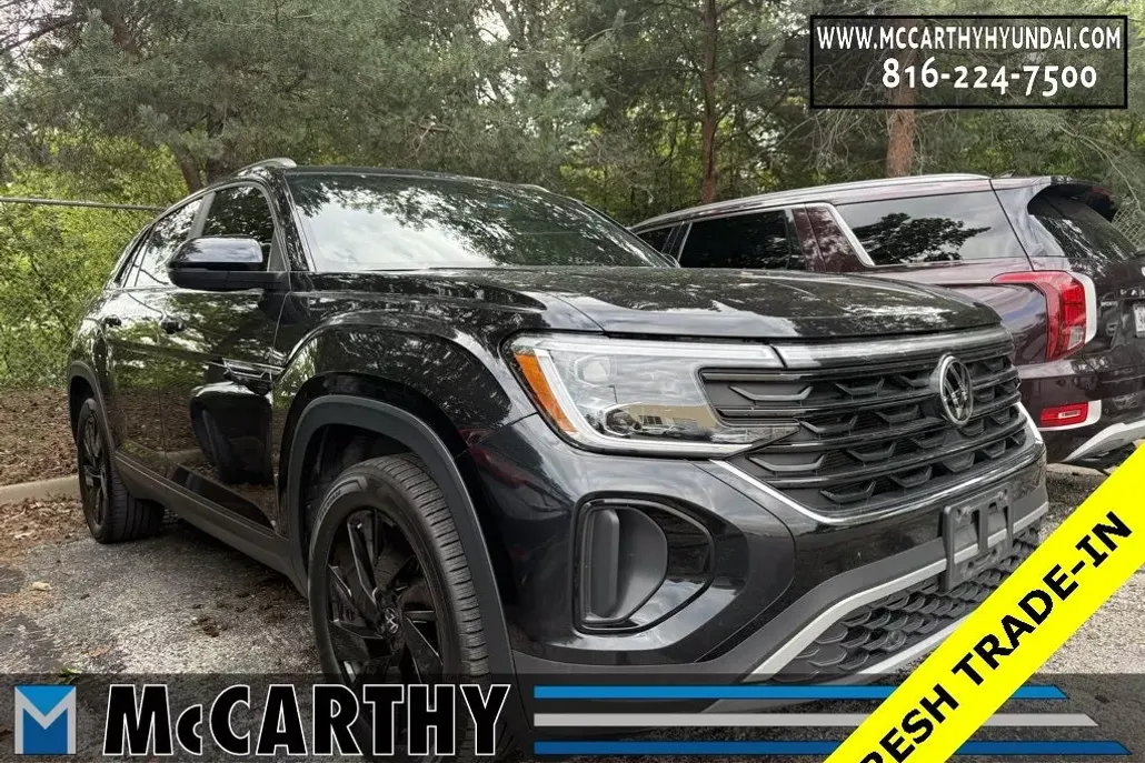 2024 Volkswagen Atlas Cross Sport SE Technology photo 1