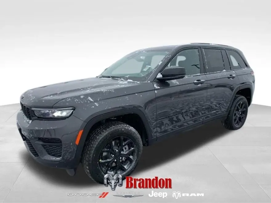 2025 Jeep Grand Cherokee Laredo Altitude photo 1