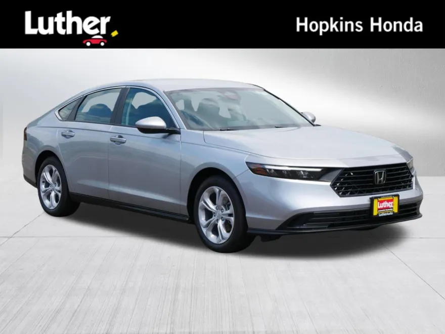 2025 Honda Accord LX photo 1