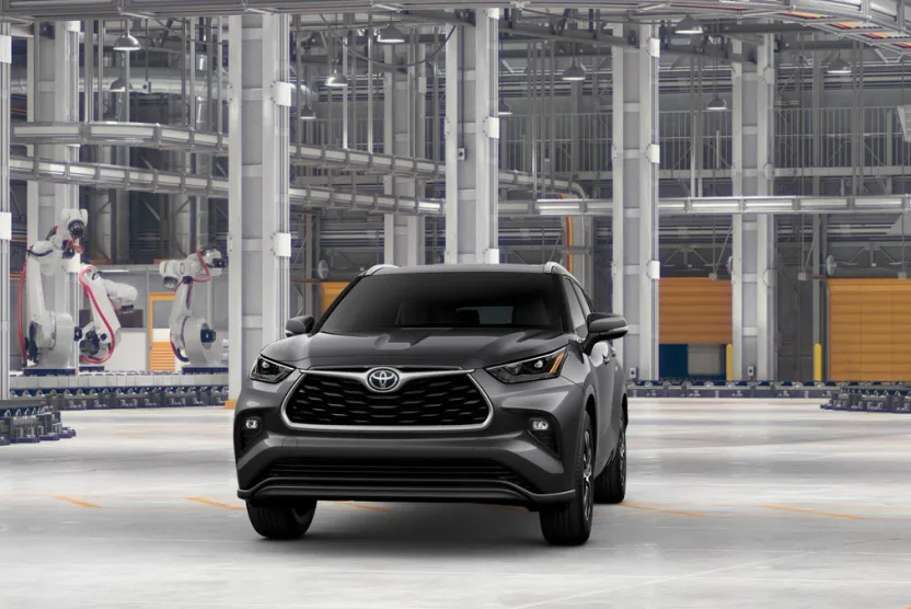 2025 Toyota Highlander XLE photo 1
