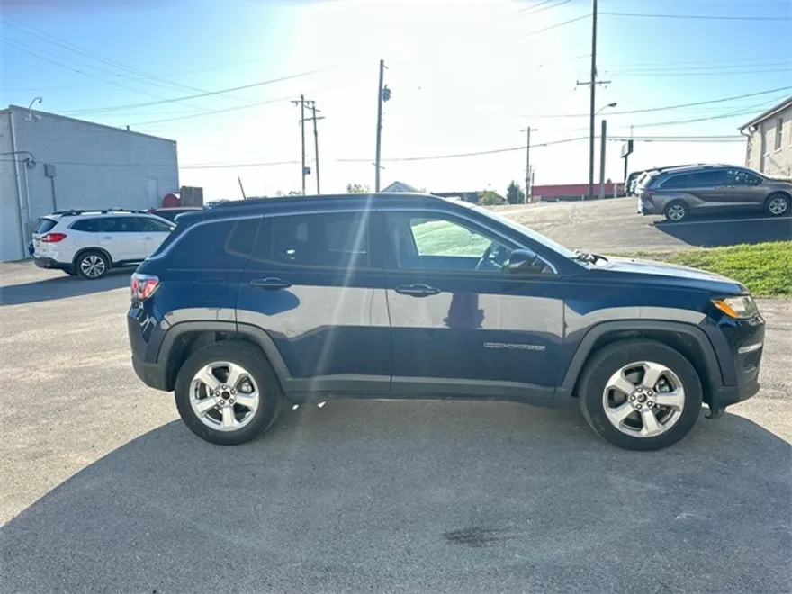 2018 Jeep Compass Latitude photo 1