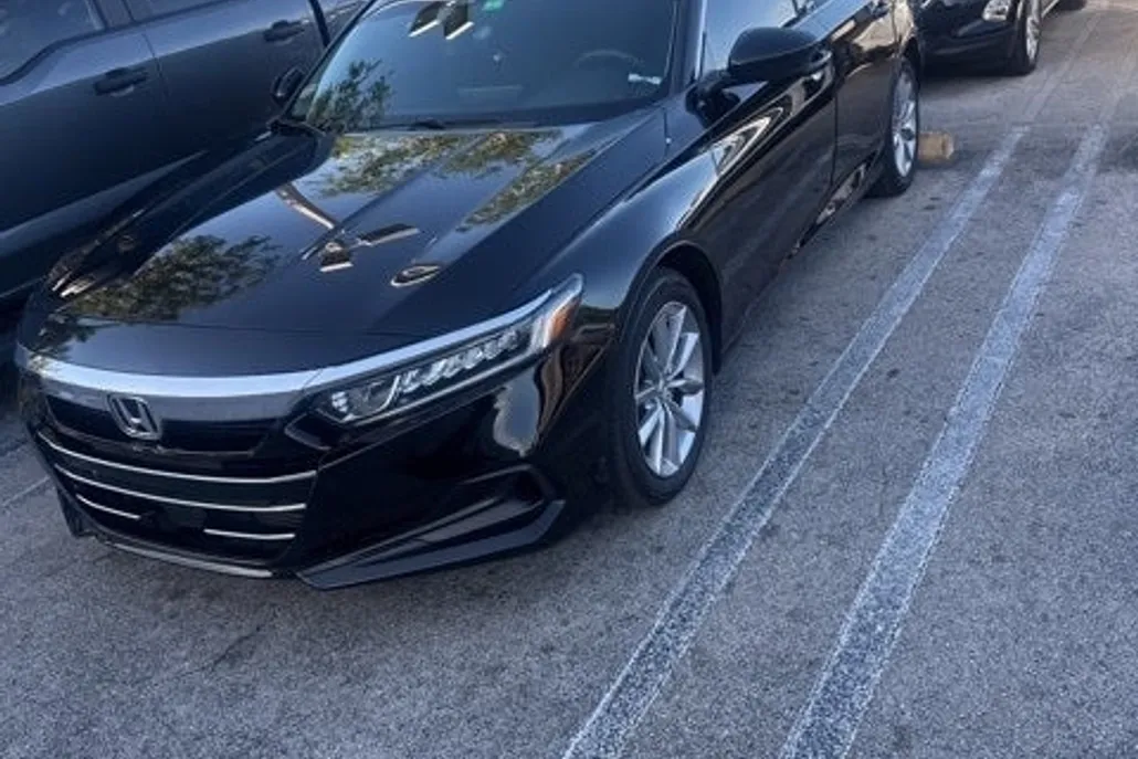 2022 Honda Accord LX photo 1