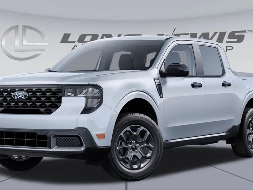 2025 Ford Maverick XLT photo 1