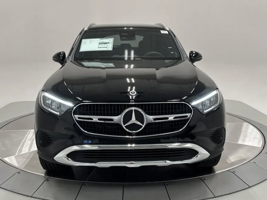 2026 Mercedes Benz GLC 300 photo 1