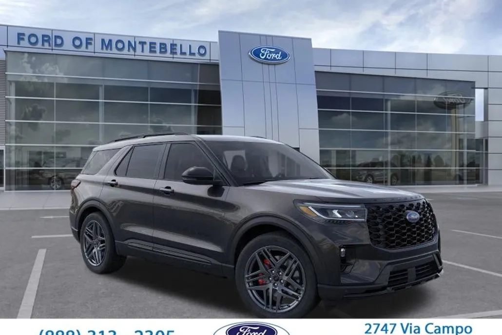 2025 Ford Explorer ST photo 1