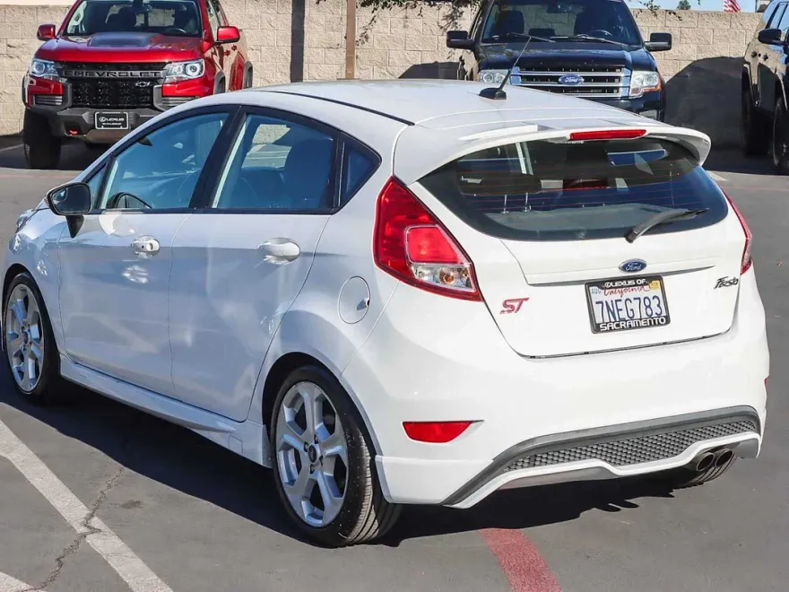 2015 Ford Fiesta ST photo 1