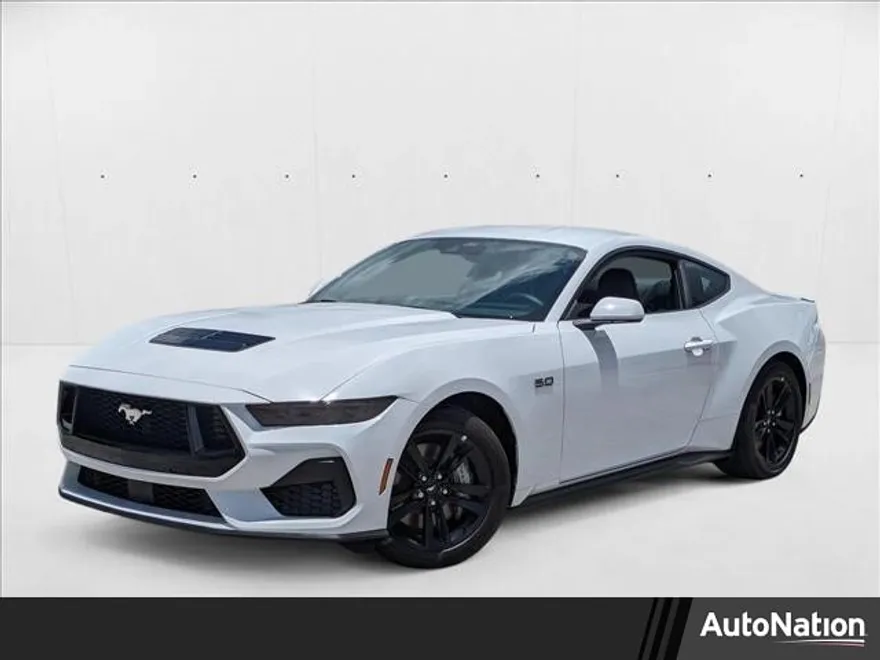 2025 Ford Mustang GT photo 1