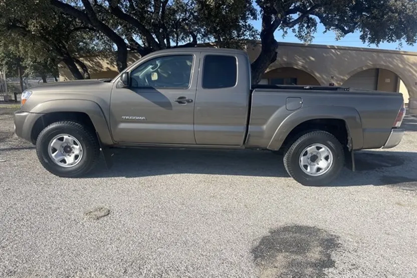 2009 Toyota Tacoma PreRunner photo 1
