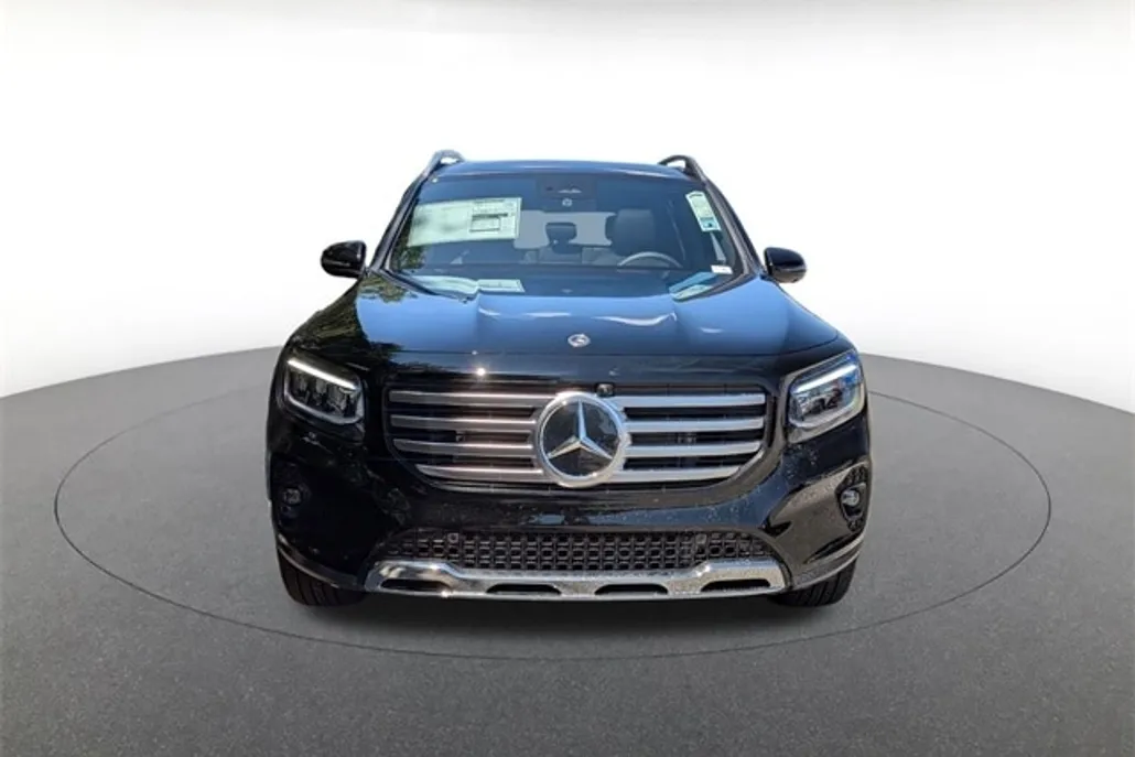2026 Mercedes Benz GLB 250 4MATIC photo 1
