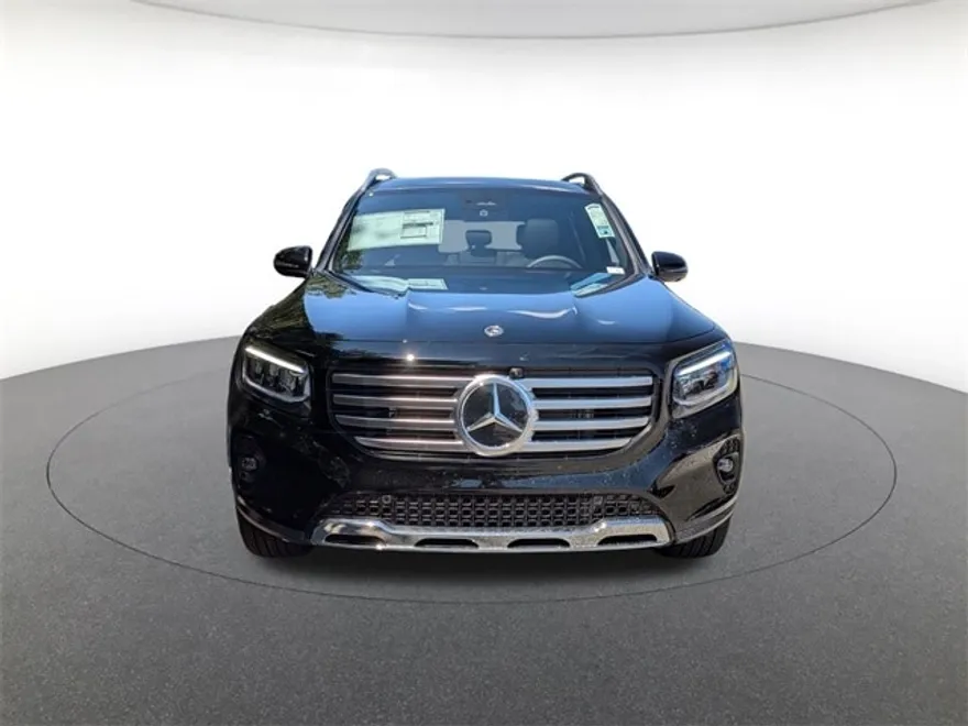 2026 Mercedes Benz GLB 250 4MATIC photo 1