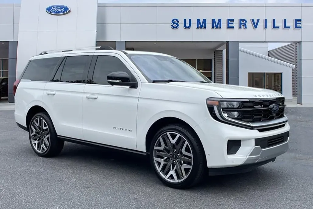 2025 Ford Expedition Platinum photo 1