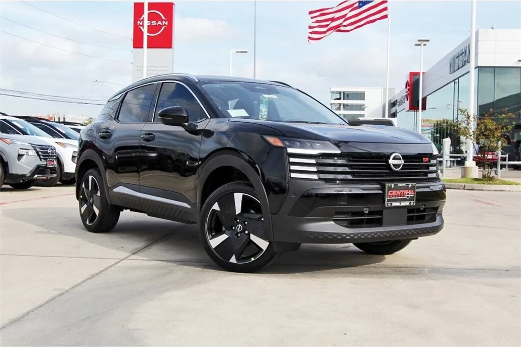 2025 Toyota RAV4 LE photo 1