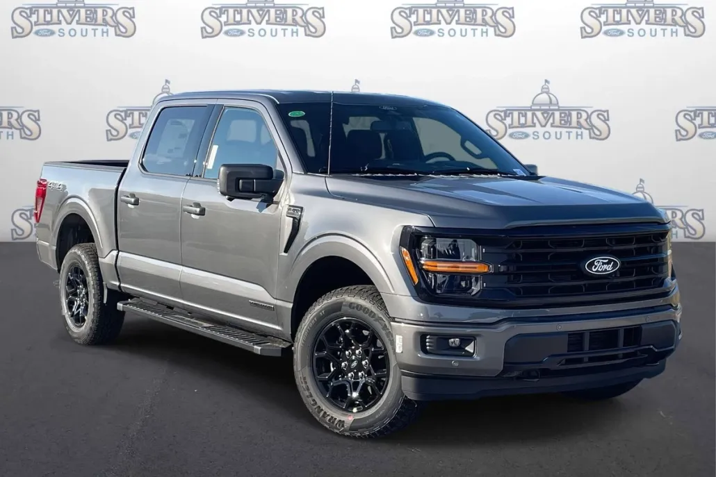 2025 Ford F-150 XLT photo 1