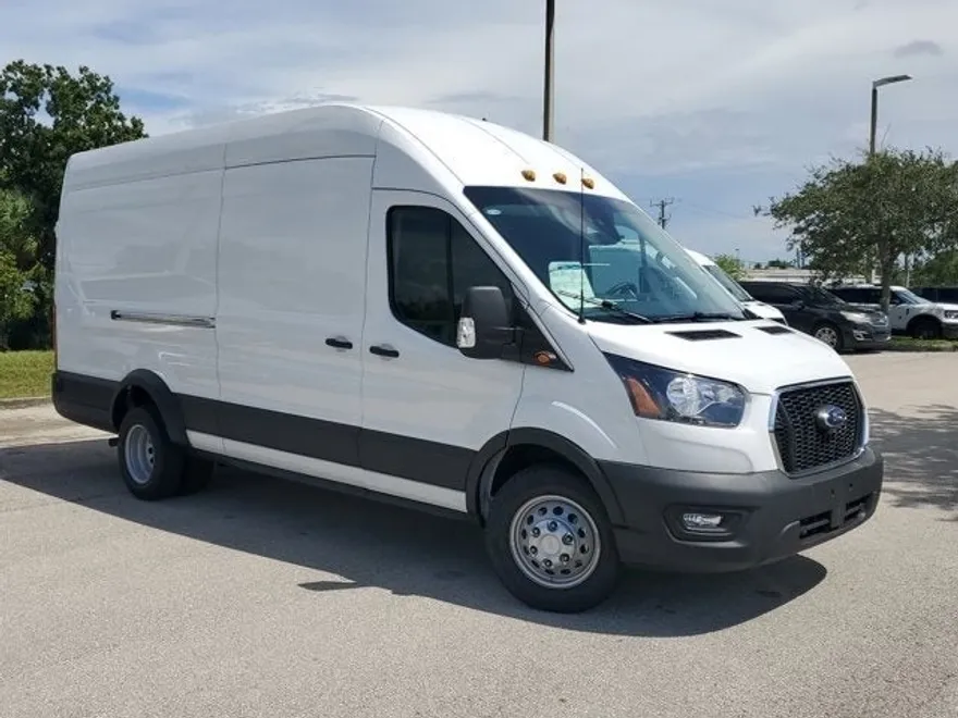 2024 Ford Transit photo 1