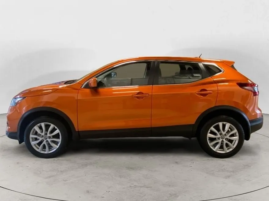 2022 Nissan Rogue Sport S photo 1