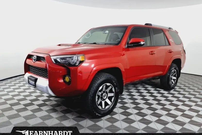 2018 Toyota 4Runner Base photo 1