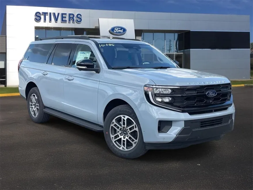2025 Ford Expedition MAX photo 1
