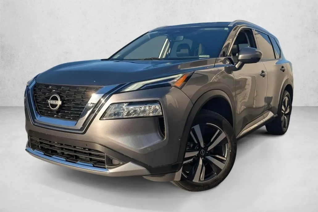2023 Nissan Rogue Platinum photo 1