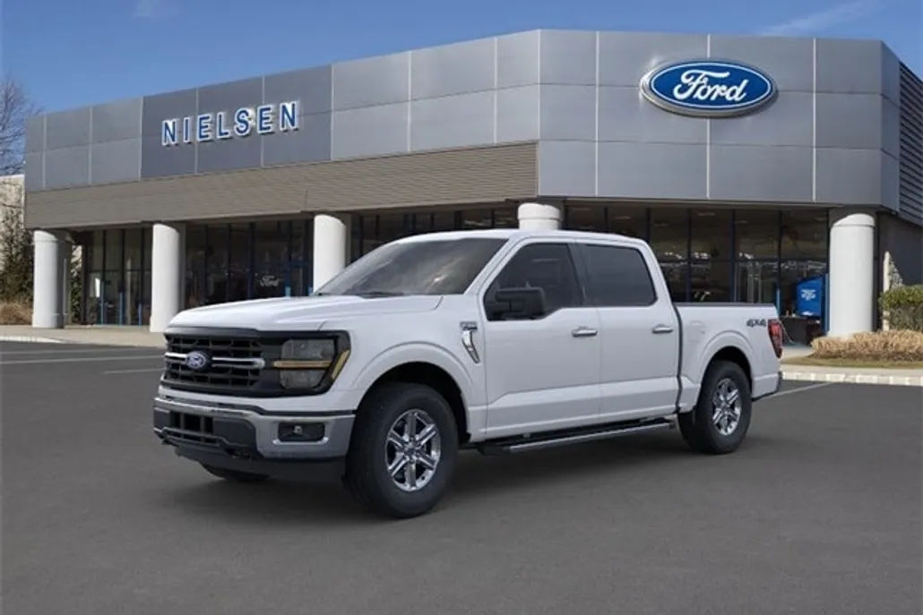 2024 Ford F-150 XLT photo 1