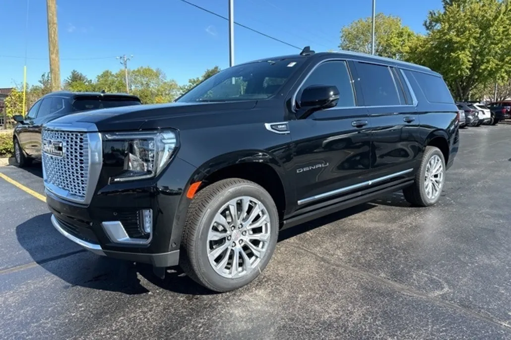 2024 Gmc Yukon XL Denali photo 1