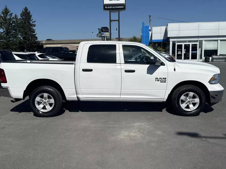 2023 Ram 1500 Classic SLT photo 1