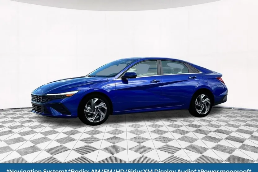 2025 Hyundai Elantra SEL Convenience photo 1