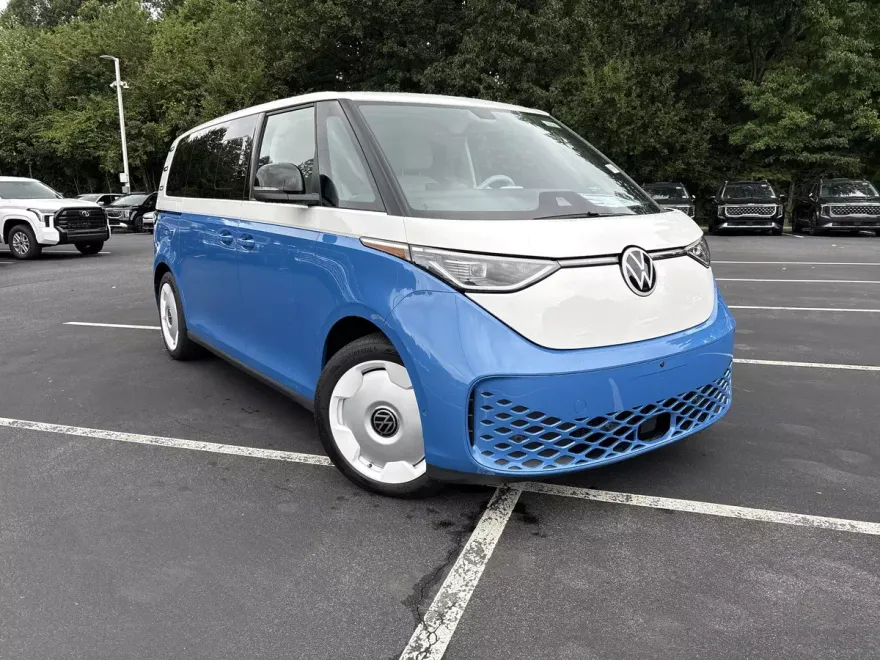 2025 Volkswagen ID. Buzz photo 1