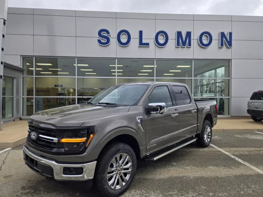 2025 Ford F-150 XLT photo 1