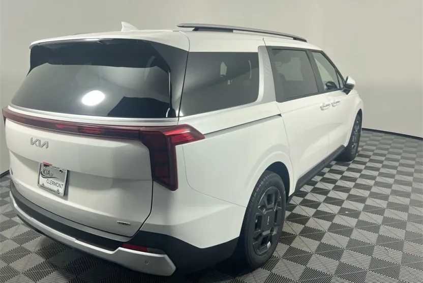 2026 Kia Carnival EX photo 1