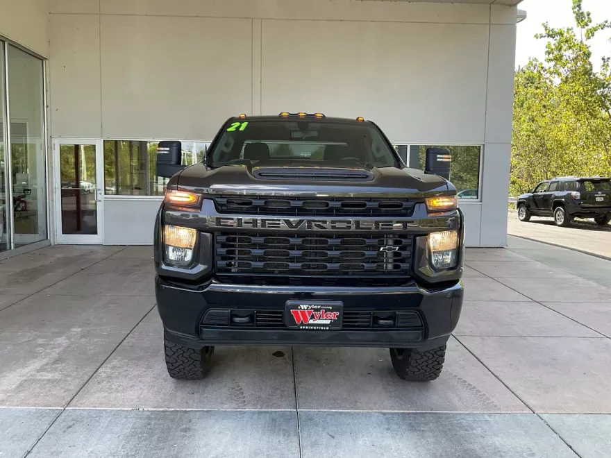 2021 Chevrolet Silverado 2500HD Custom photo 1