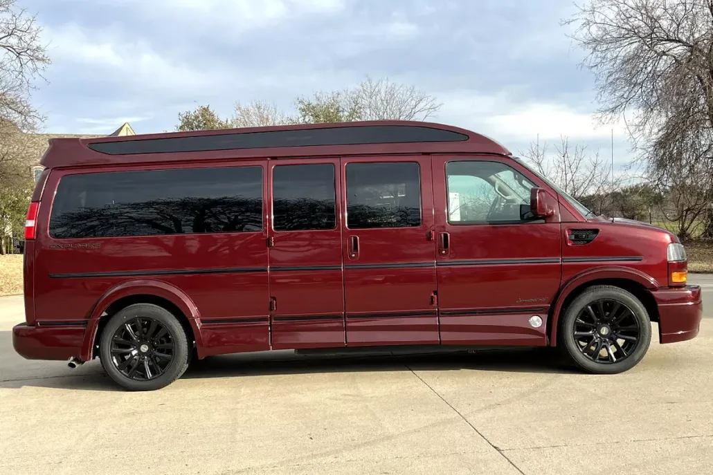 2020 Gmc Savana Cargo photo 1