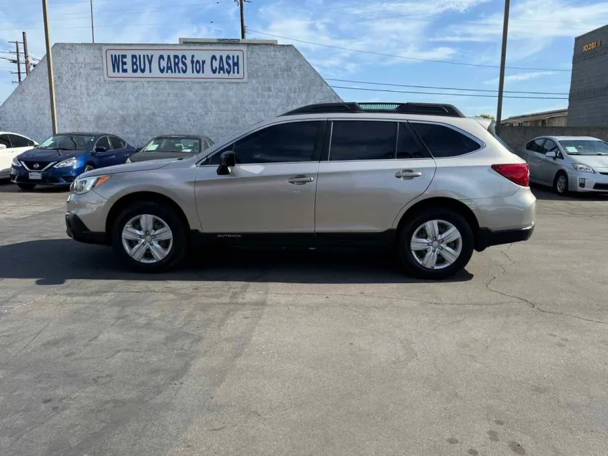 2016 Subaru Outback 2.5i photo 1