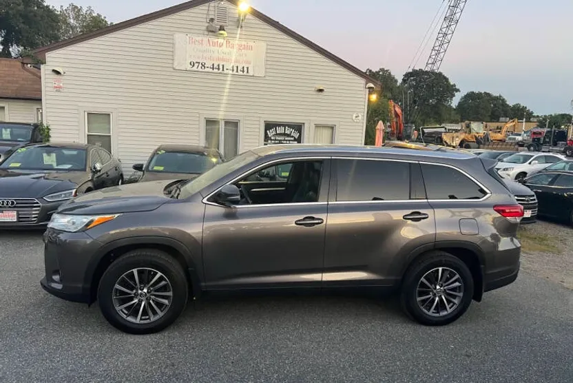 2019 Toyota Highlander XLE photo 1
