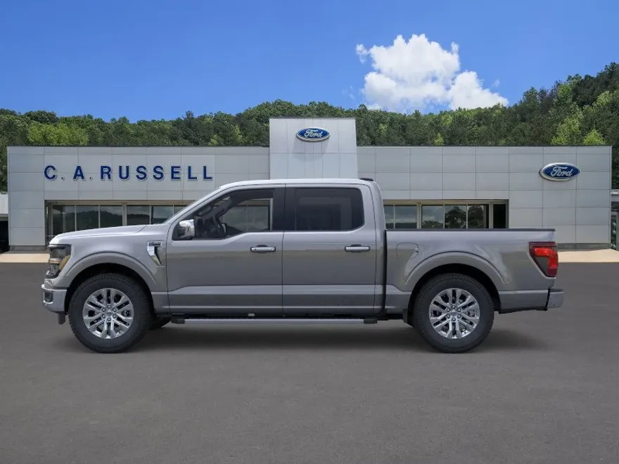 2025 Ford F-150 XLT photo 1