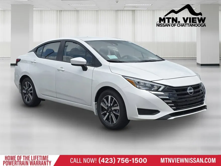 2025 Nissan Versa SV photo 1