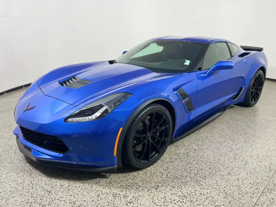 2019 Chevrolet Corvette Grand Sport 1LT photo 1