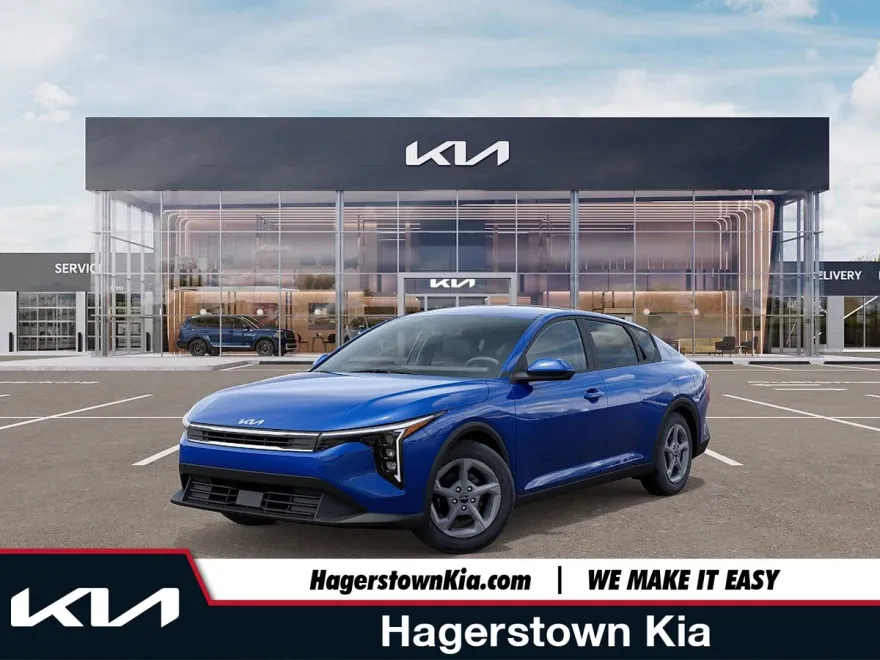 2025 Kia K4 LXS photo 1