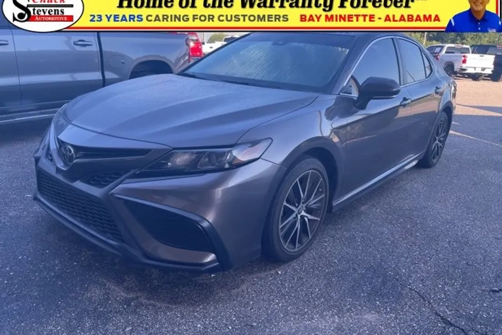 2023 Toyota Camry SE photo 1