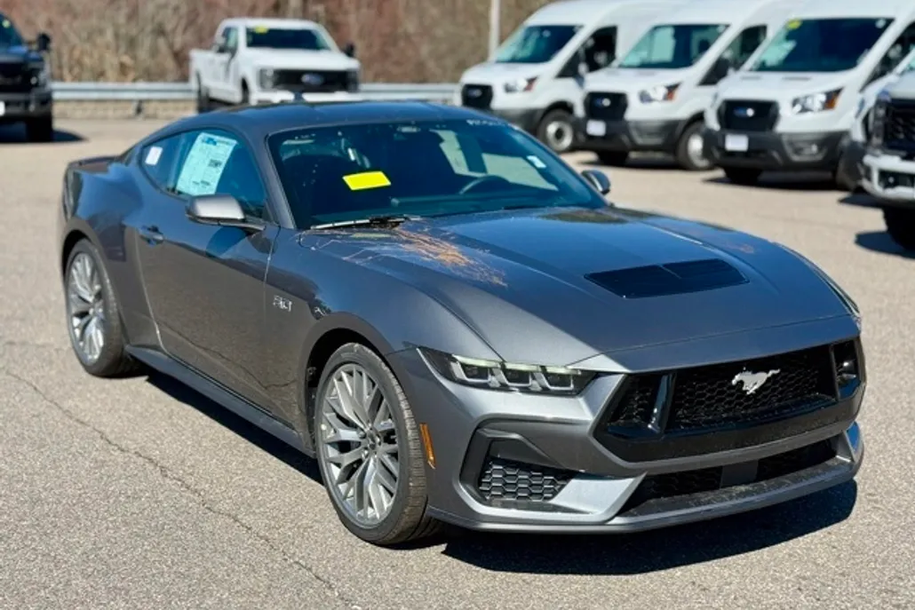 2025 Ford Mustang GT Premium photo 1