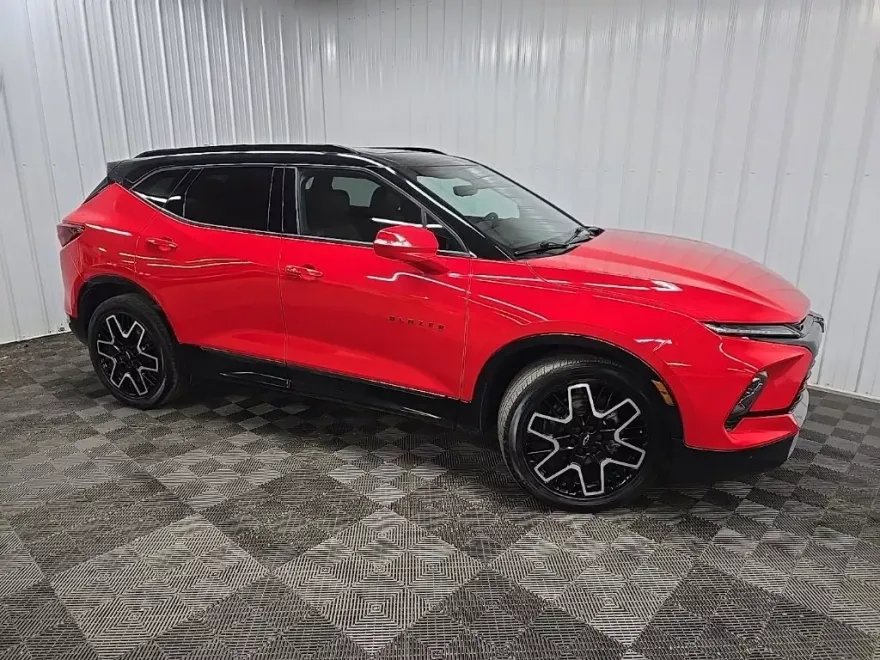 2023 Chevrolet Blazer RS photo 1